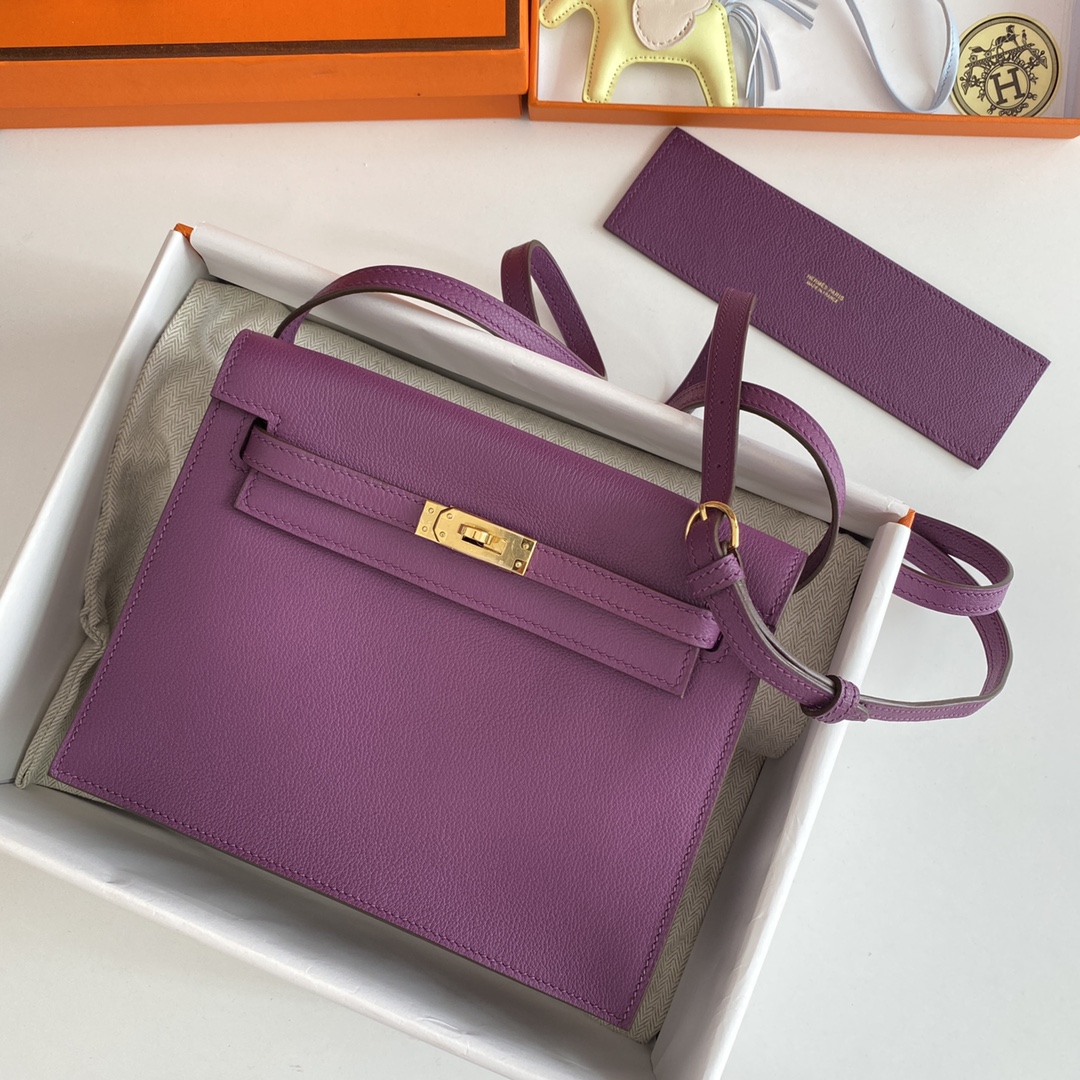 Hermes Kelly Danse Evercolor Bag In Purple Color